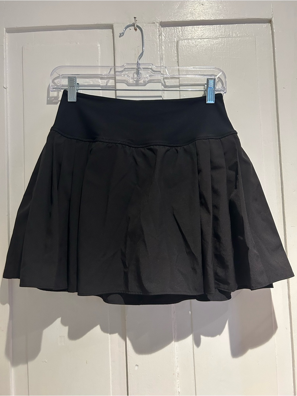 Small black old navy skirt